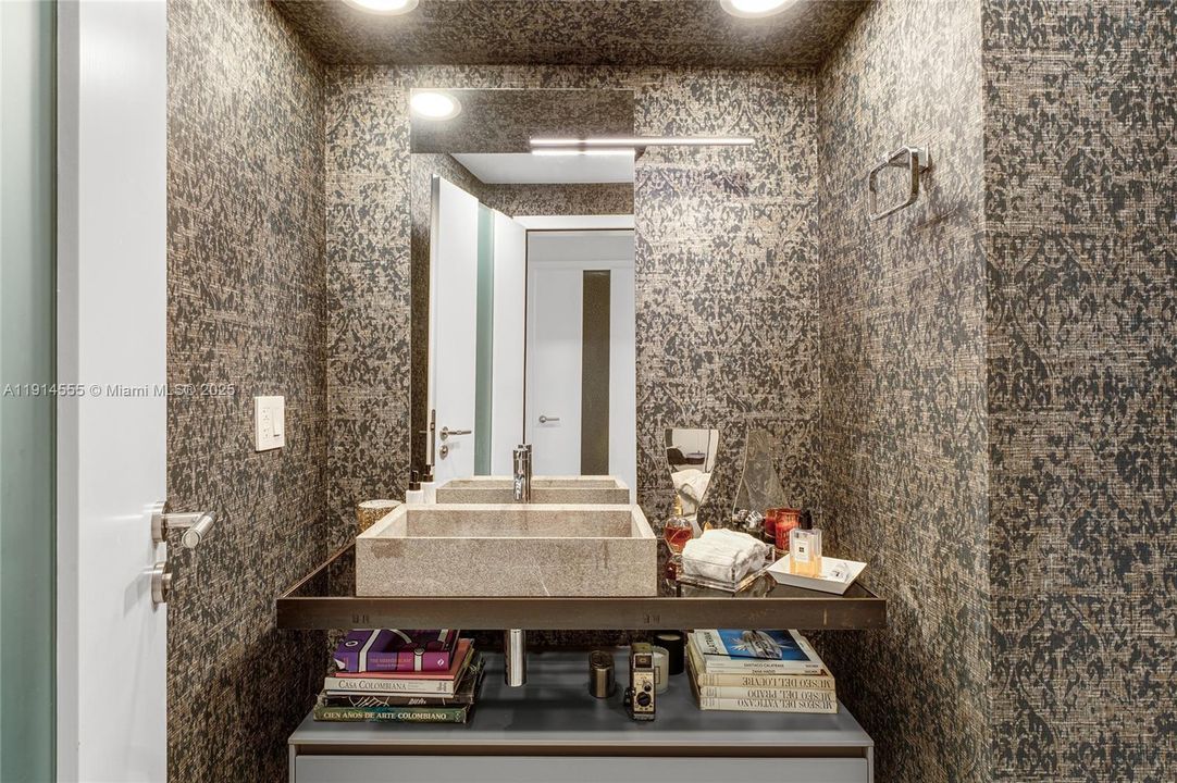 En Venta: $7,250,000 (6 camas, 6 baños, 4521 Pies cuadrados)