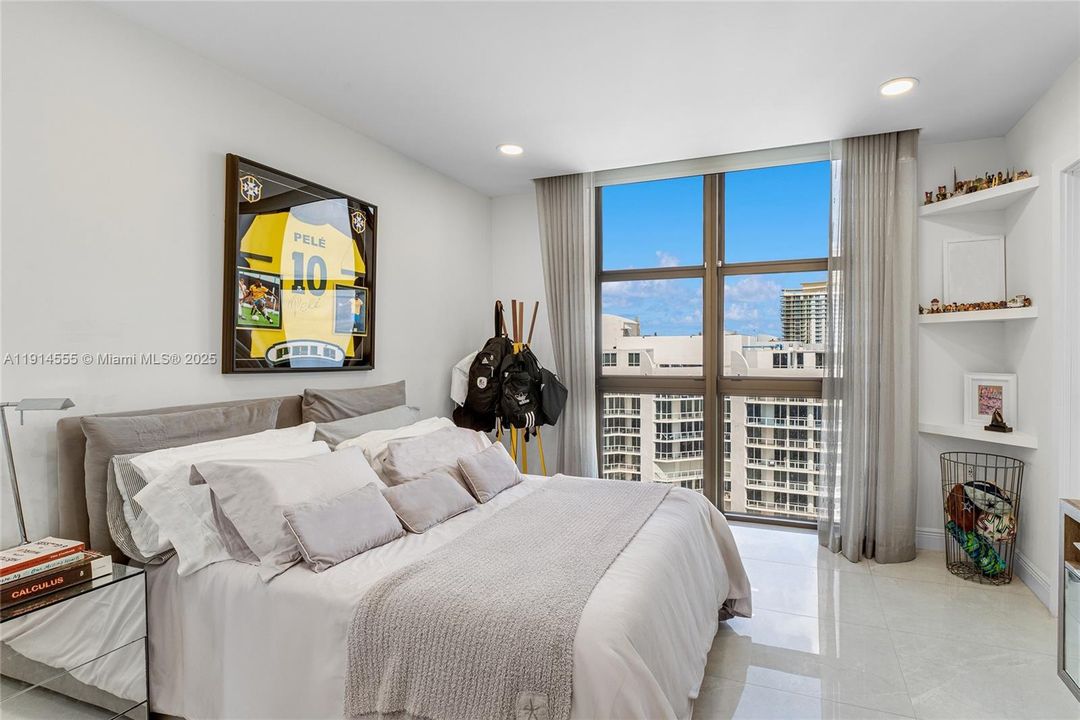 En Venta: $7,250,000 (6 camas, 6 baños, 4521 Pies cuadrados)