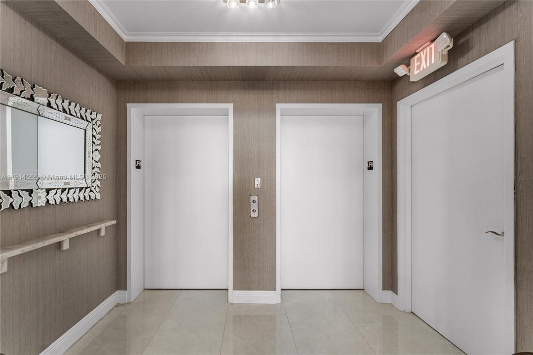 En Venta: $7,250,000 (6 camas, 6 baños, 4521 Pies cuadrados)