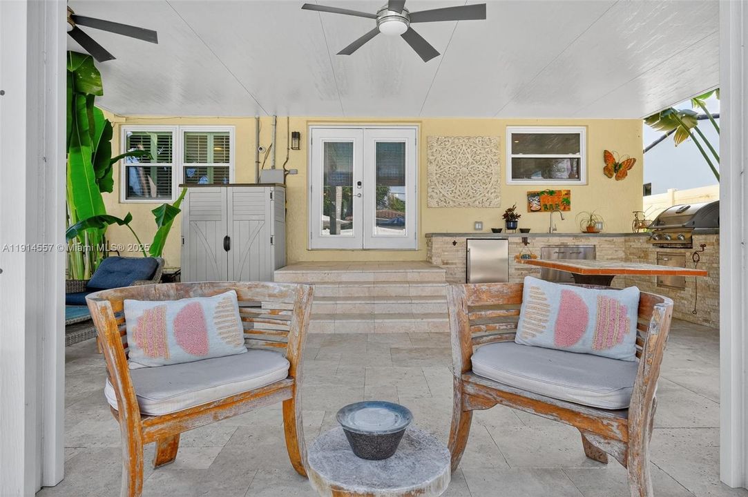 For Sale: $739,000 (3 beds, 2 baths, 1462 Square Feet)