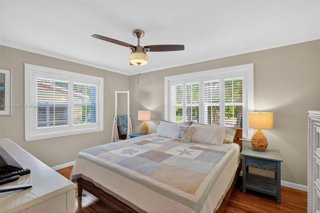 For Sale: $739,000 (3 beds, 2 baths, 1462 Square Feet)