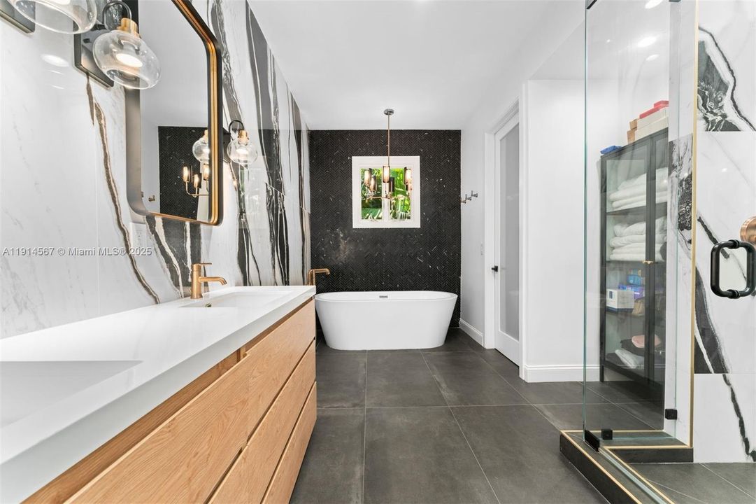 En Venta: $6,750,000 (4 camas, 4 baños, 3363 Pies cuadrados)