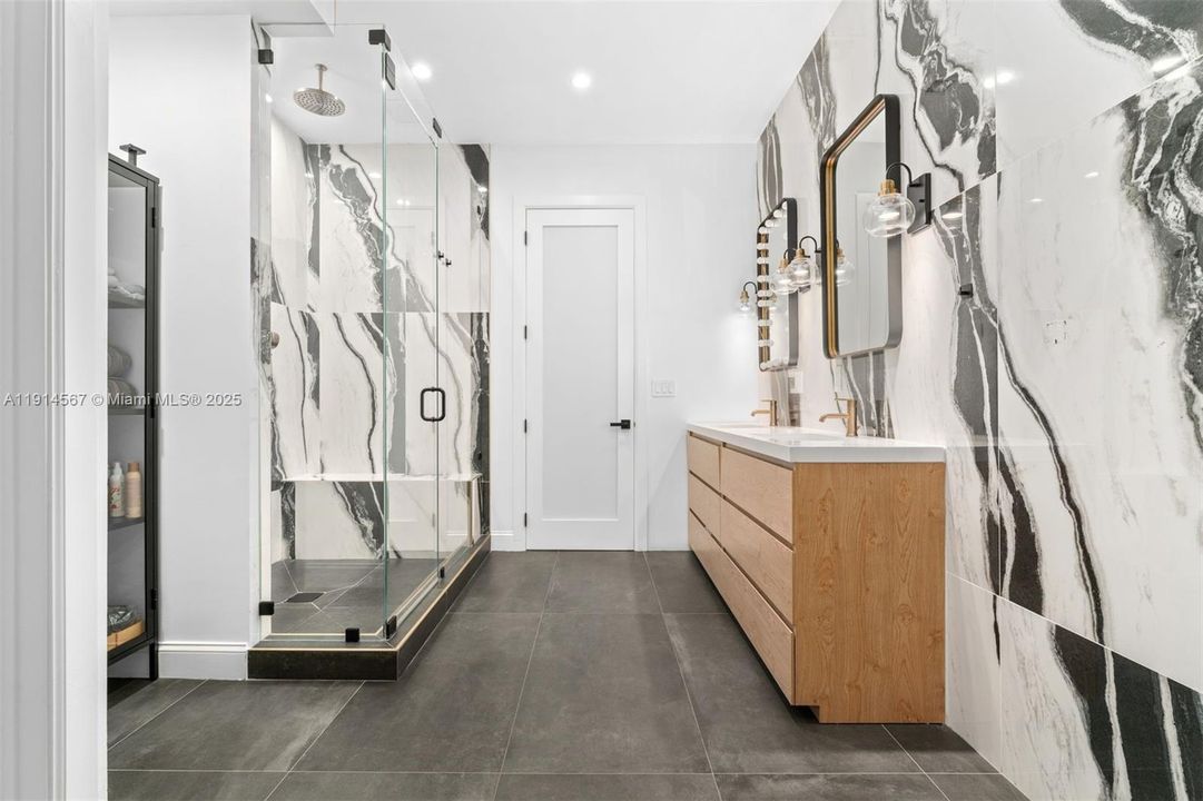 En Venta: $6,750,000 (4 camas, 4 baños, 3363 Pies cuadrados)