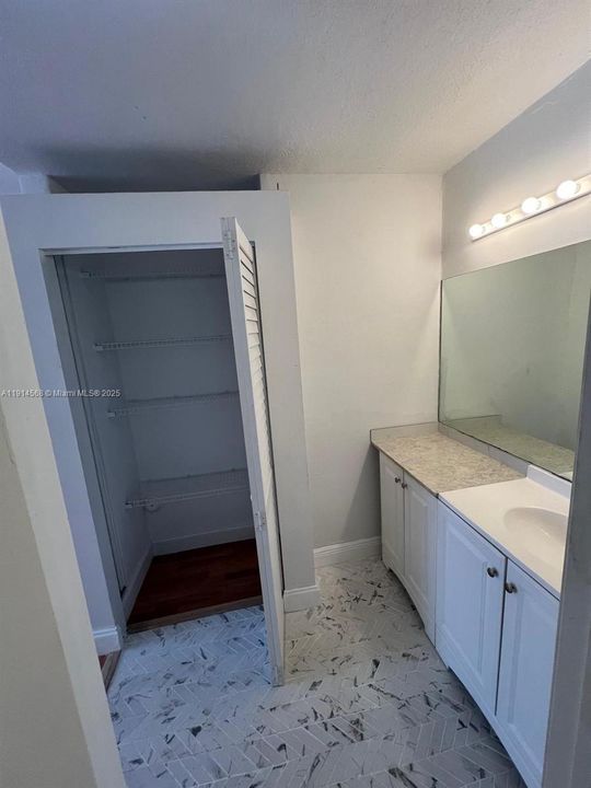 lining closet with master bedroom