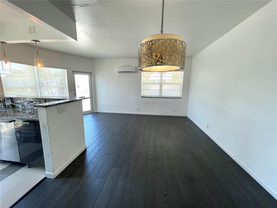 Недавно арендовано: $1,650 (1 спален, 1 ванн, 562 Квадратных фут)