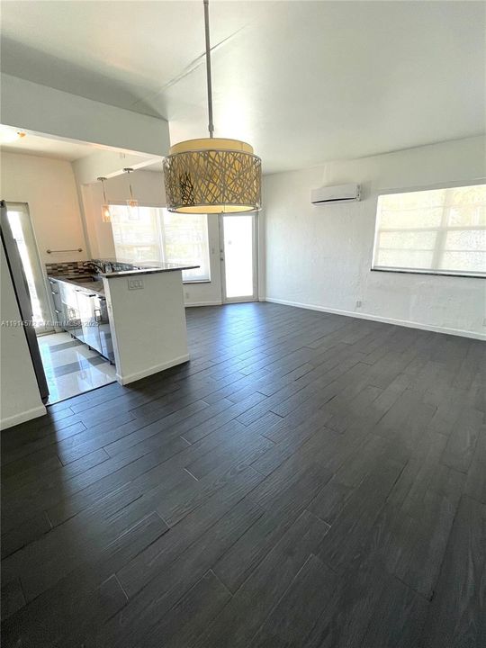 Недавно арендовано: $1,650 (1 спален, 1 ванн, 562 Квадратных фут)