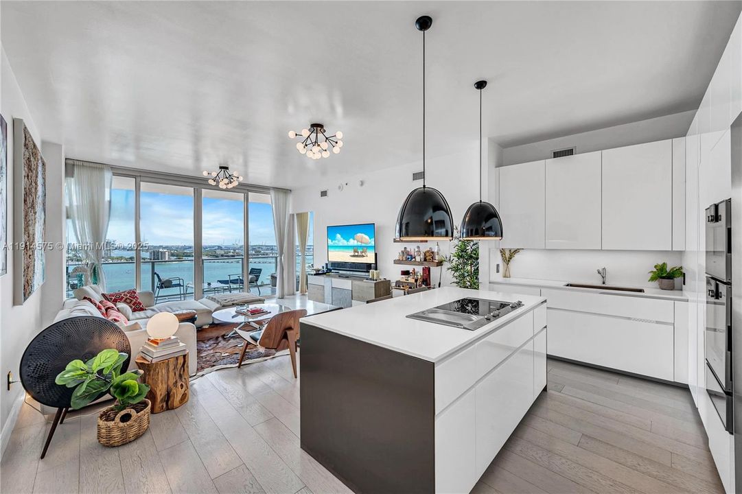 En Venta: $1,690,000 (2 camas, 2 baños, 1666 Pies cuadrados)