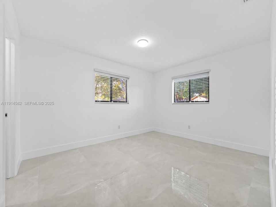 En Renta: $5,250 (4 camas, 3 baños, 1319 Pies cuadrados)