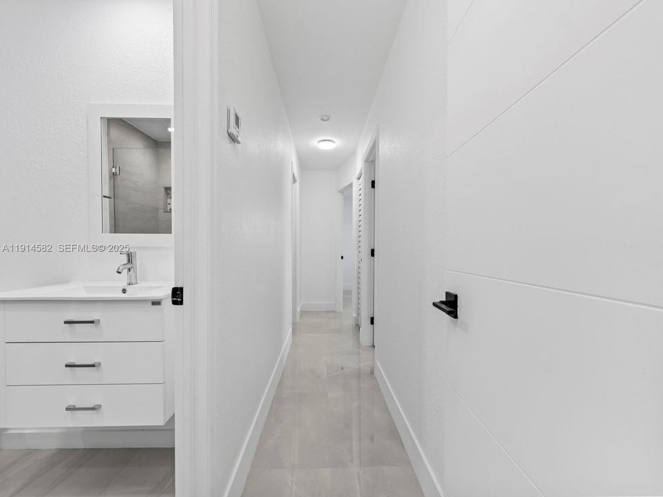 En Renta: $5,250 (4 camas, 3 baños, 1319 Pies cuadrados)