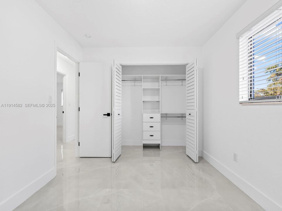 En Renta: $5,250 (4 camas, 3 baños, 1319 Pies cuadrados)