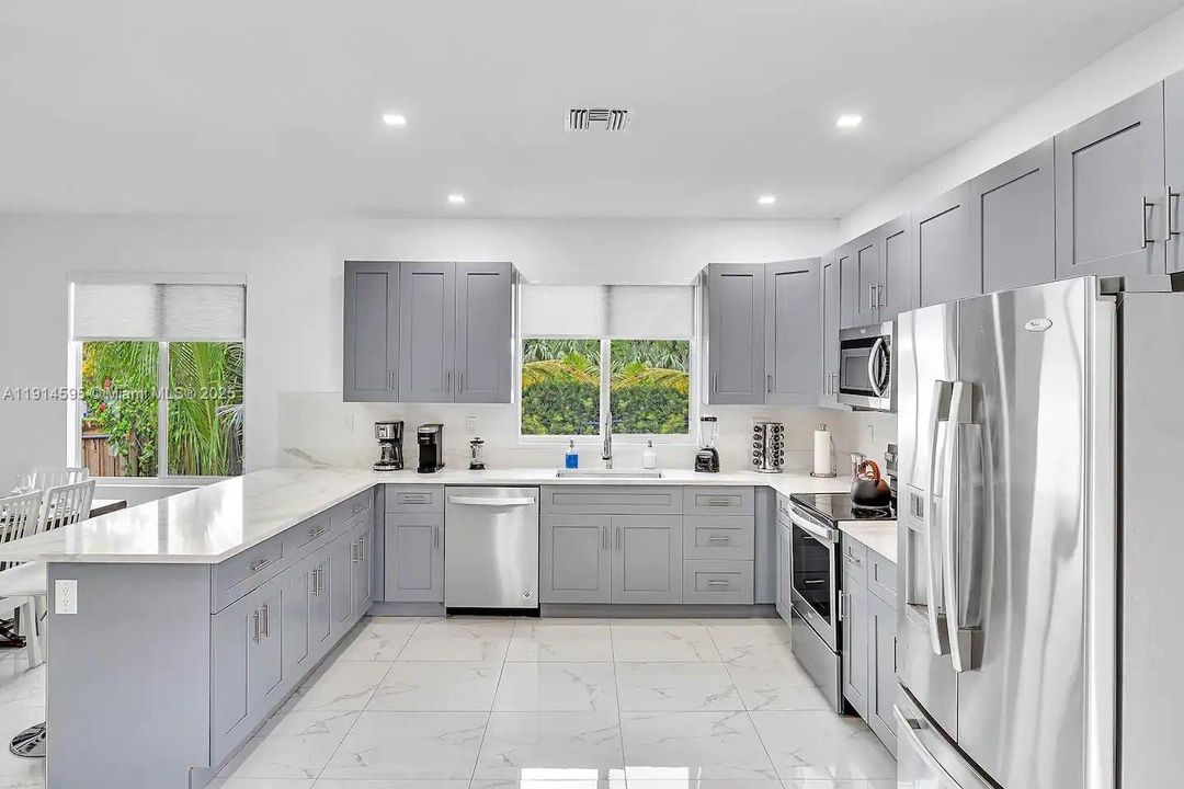 For Sale: $899,900 (5 beds, 3 baths, 2246 Square Feet)