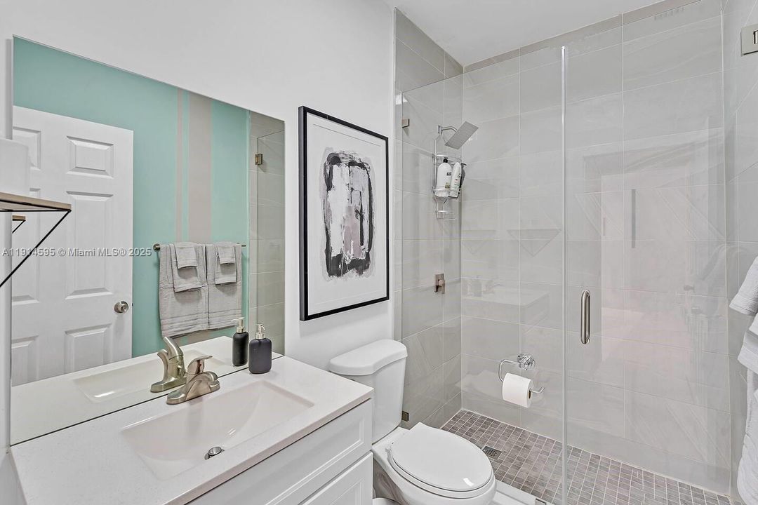 For Sale: $899,900 (5 beds, 3 baths, 2246 Square Feet)