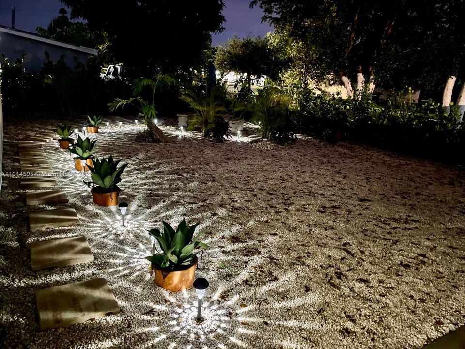 For Sale: $899,900 (5 beds, 3 baths, 2246 Square Feet)