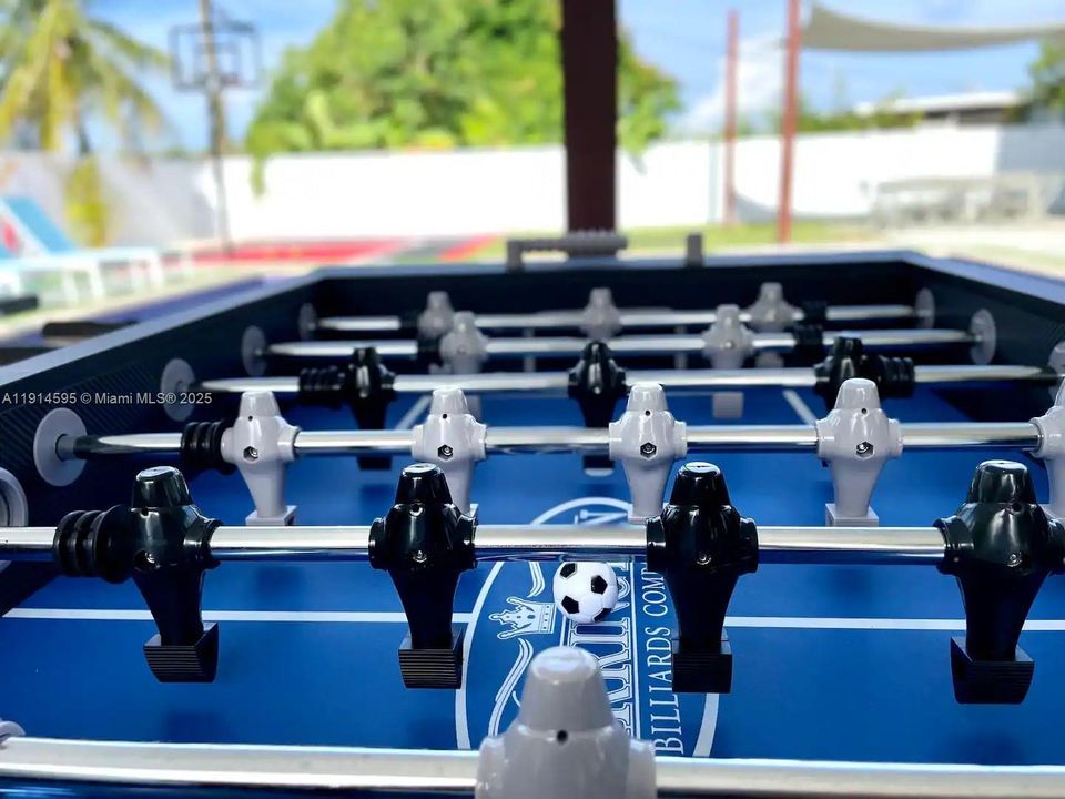 For Sale: $899,900 (5 beds, 3 baths, 2246 Square Feet)