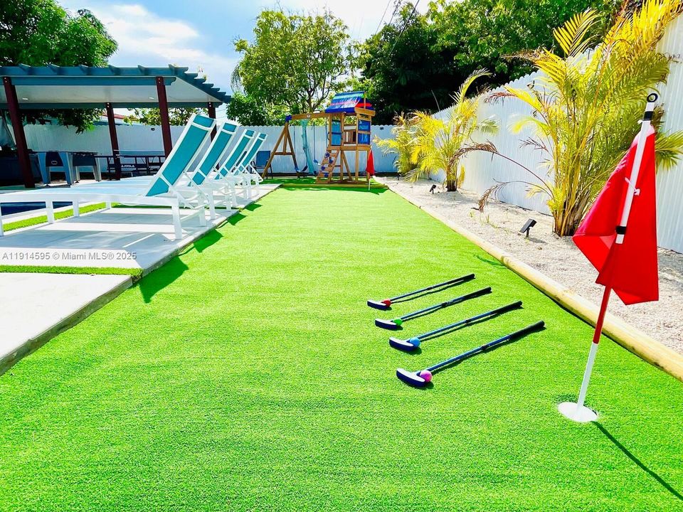 For Sale: $899,900 (5 beds, 3 baths, 2246 Square Feet)