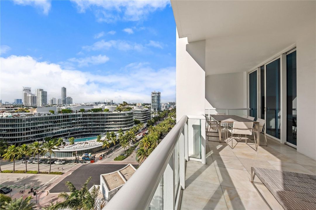 For Rent: $20,000 (2 beds, 2 baths, 1606 Square Feet)