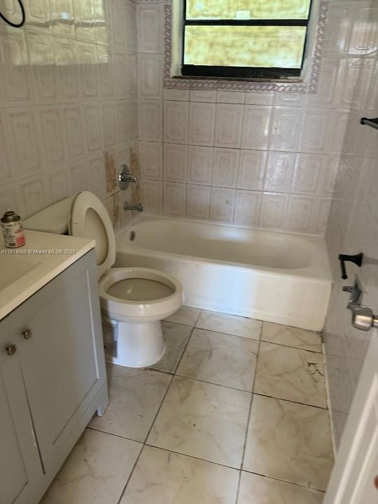 На продажу: $700,000 (0 спален, 0 ванн, 1500 Квадратных фут)