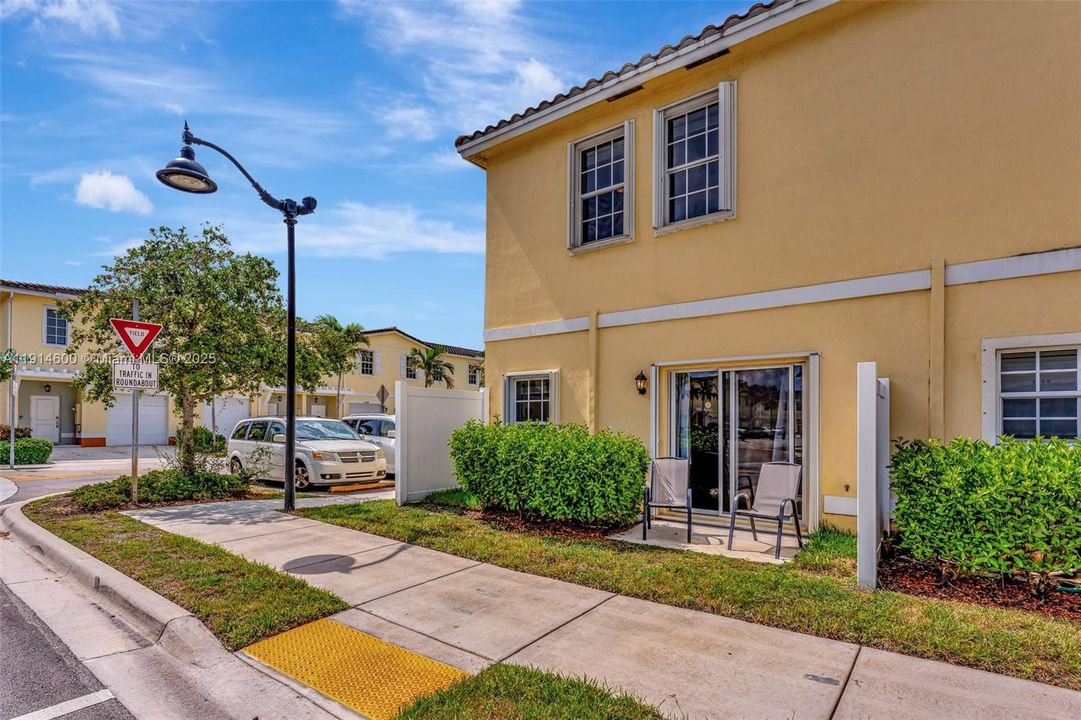 待售: $379,900 (3 贝兹, 2 浴室, 1496 平方英尺)