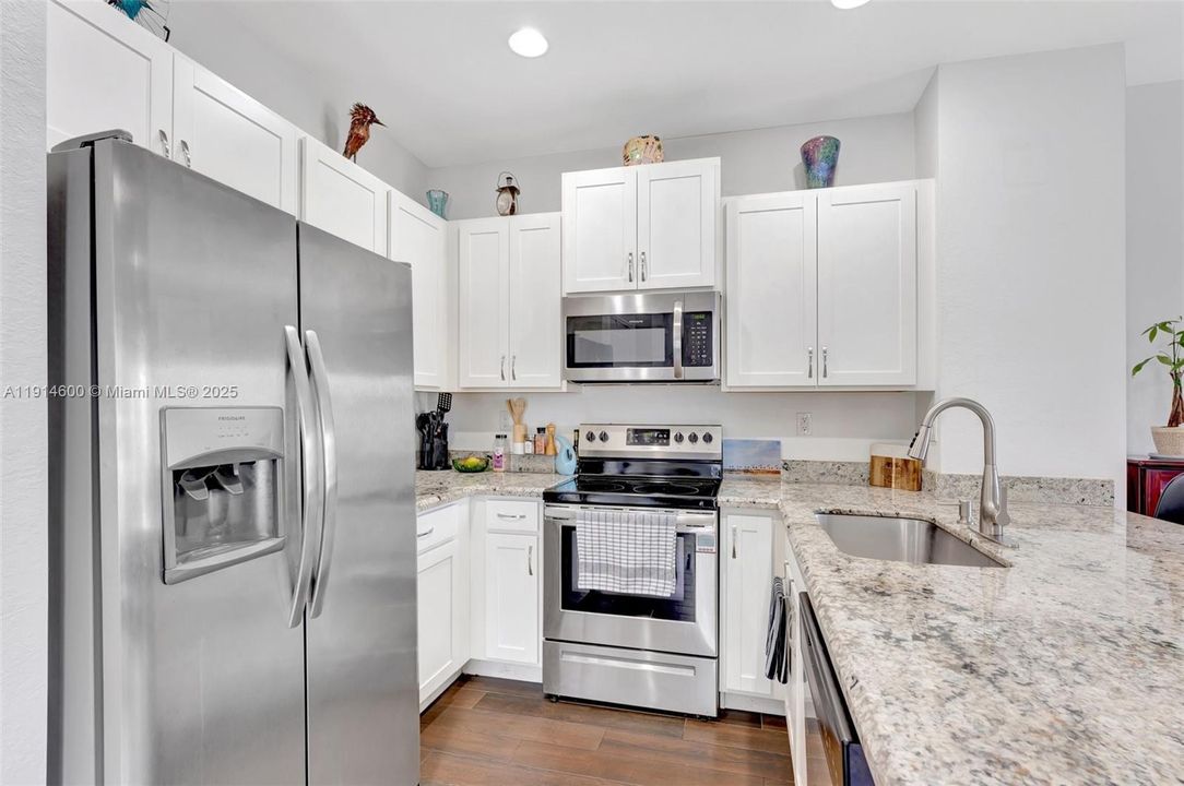 待售: $379,900 (3 贝兹, 2 浴室, 1496 平方英尺)