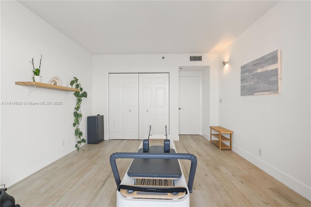 Active With Contract: $7,500 (2 beds, 2 baths, 1795 Square Feet)
