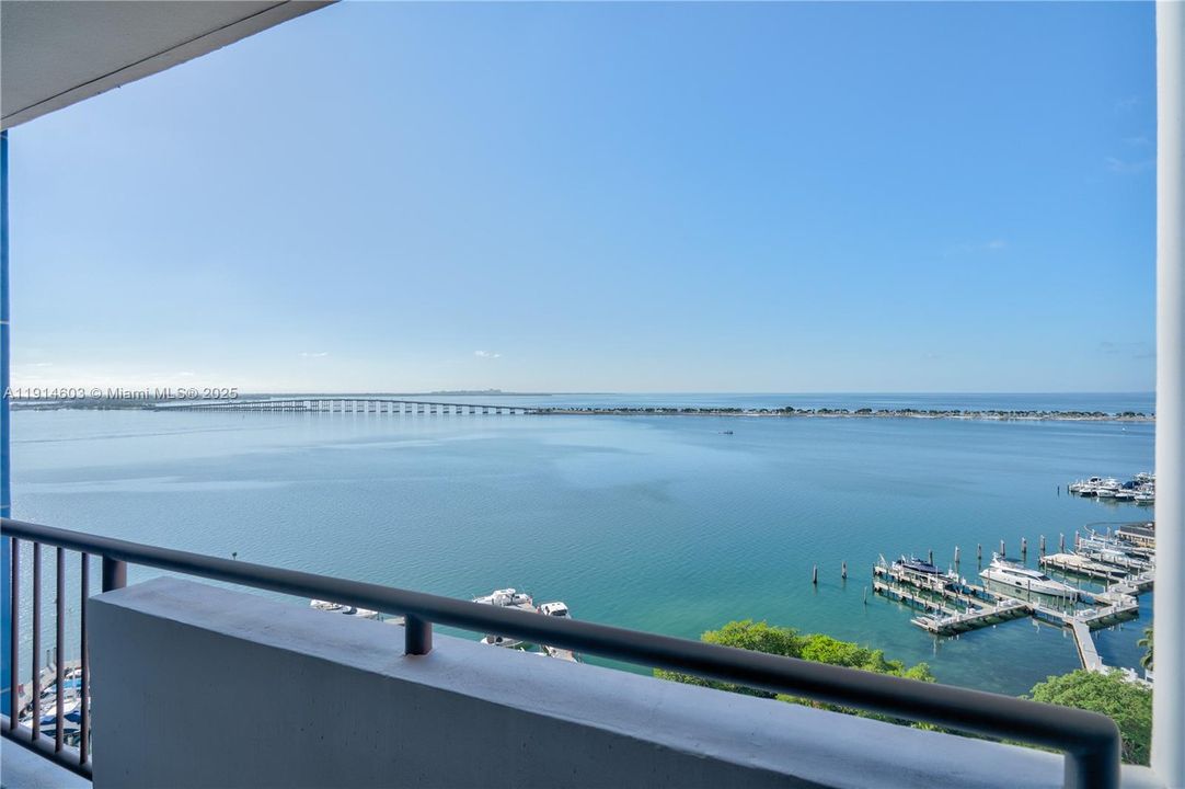 Active With Contract: $7,500 (2 beds, 2 baths, 1795 Square Feet)