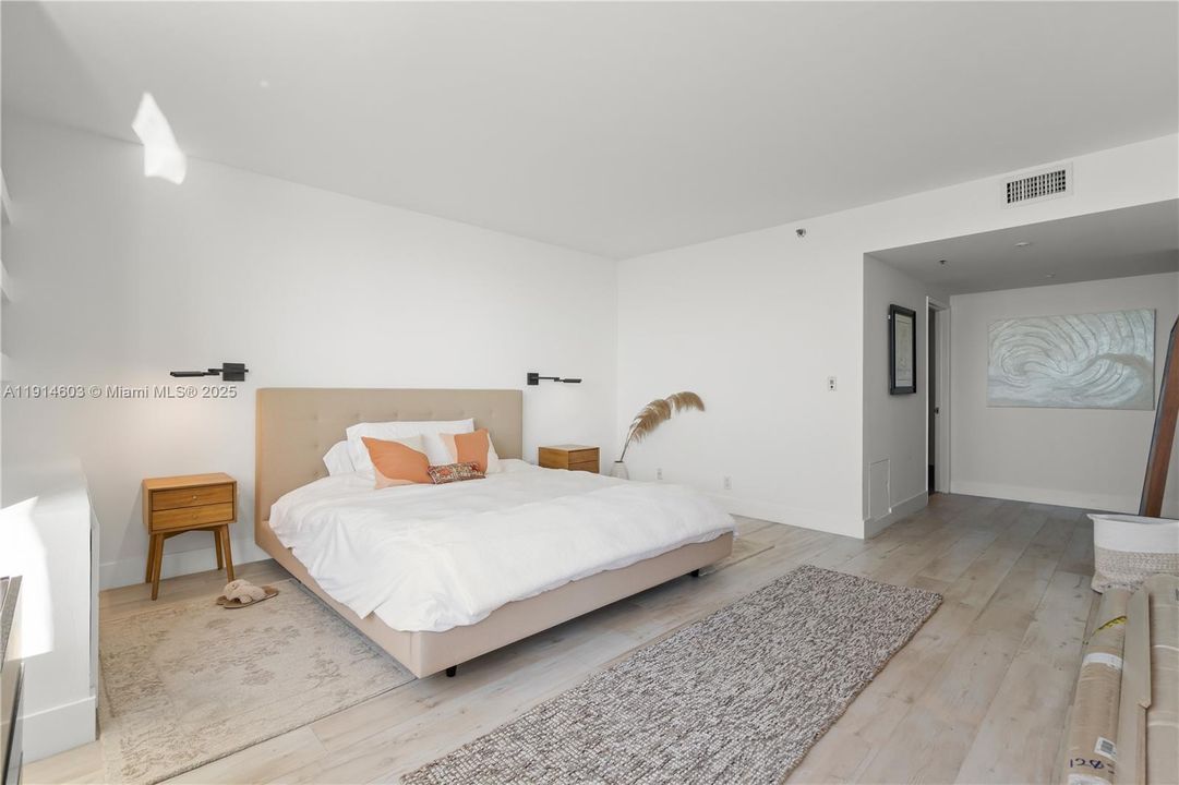 Active With Contract: $7,500 (2 beds, 2 baths, 1795 Square Feet)