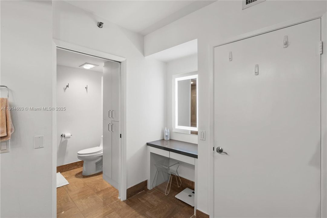 Active With Contract: $7,500 (2 beds, 2 baths, 1795 Square Feet)