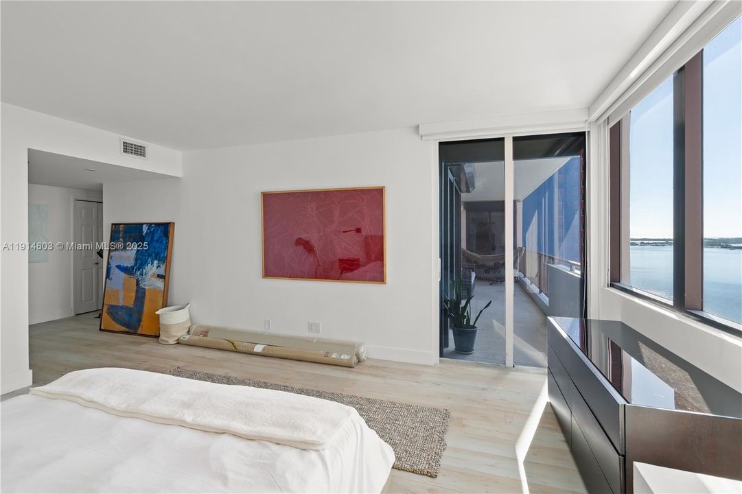 Active With Contract: $7,500 (2 beds, 2 baths, 1795 Square Feet)