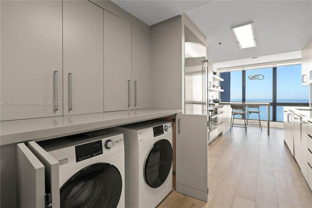 Active With Contract: $7,500 (2 beds, 2 baths, 1795 Square Feet)