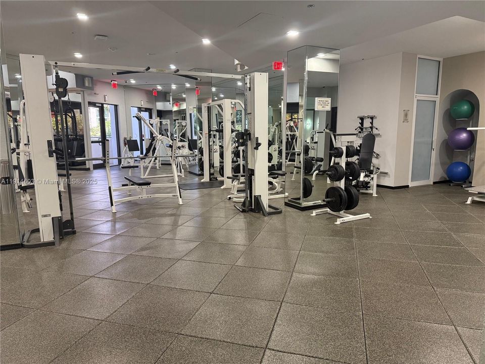 Active With Contract: $7,500 (2 beds, 2 baths, 1795 Square Feet)