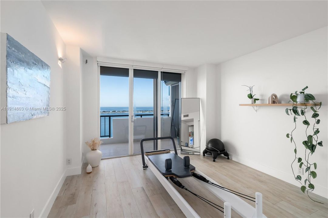 Active With Contract: $7,500 (2 beds, 2 baths, 1795 Square Feet)
