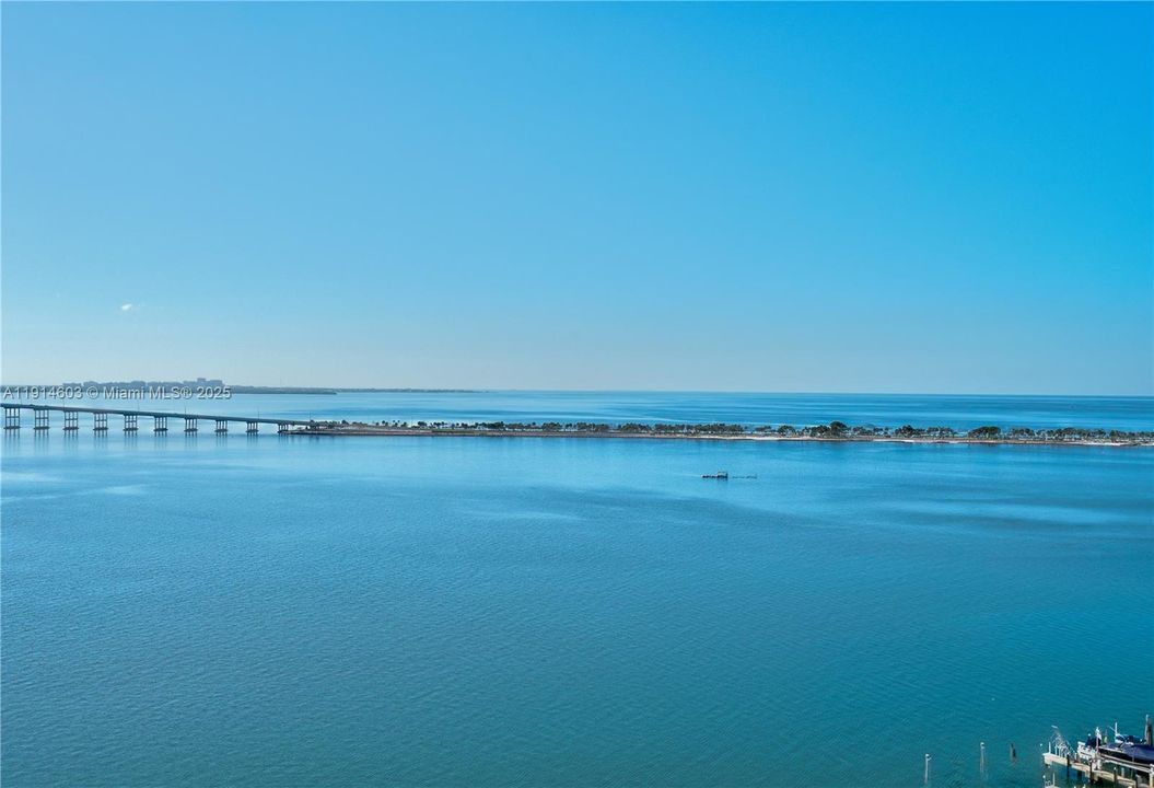 Active With Contract: $7,500 (2 beds, 2 baths, 1795 Square Feet)