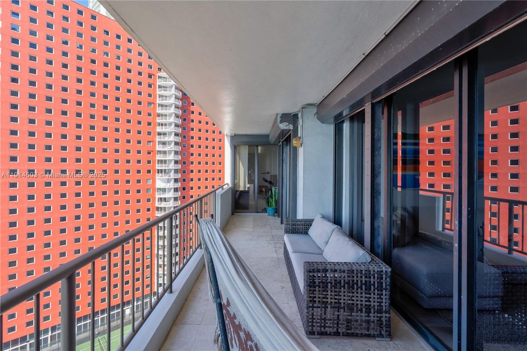 Active With Contract: $7,500 (2 beds, 2 baths, 1795 Square Feet)