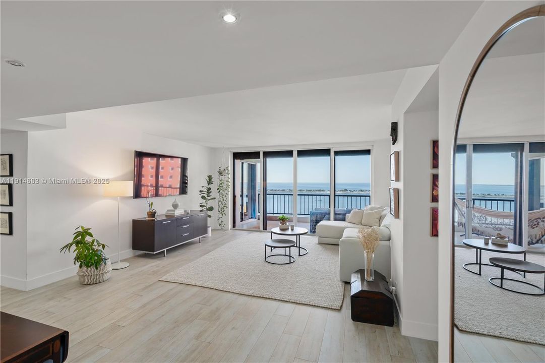 Active With Contract: $7,500 (2 beds, 2 baths, 1795 Square Feet)