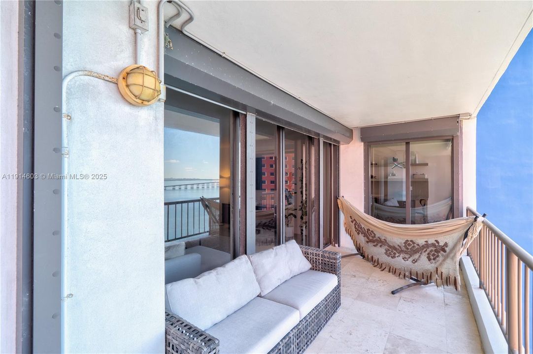 Active With Contract: $7,500 (2 beds, 2 baths, 1795 Square Feet)