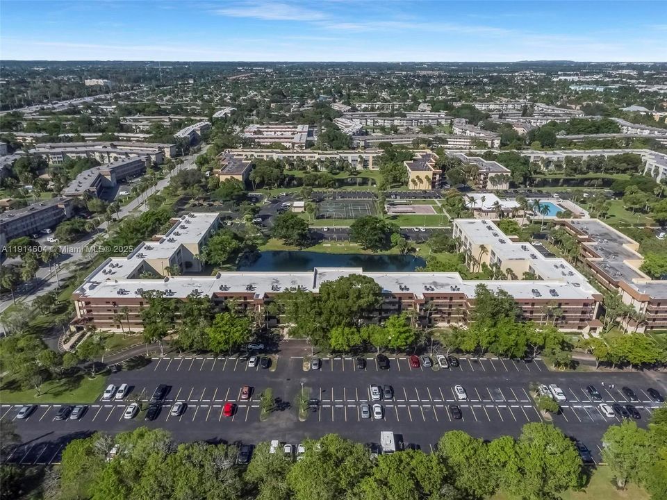 En Venta: $170,000 (2 camas, 2 baños, 1002 Pies cuadrados)