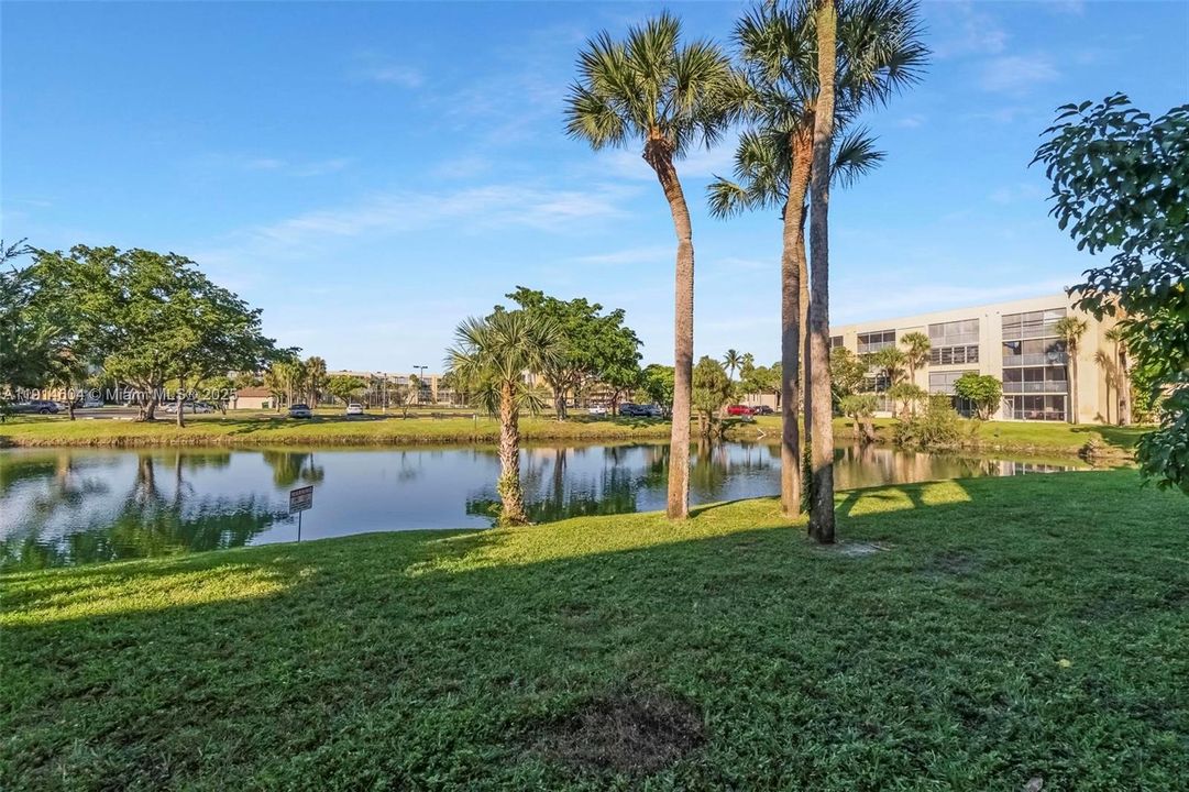 En Venta: $170,000 (2 camas, 2 baños, 1002 Pies cuadrados)