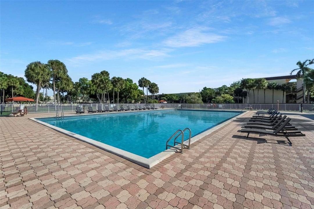 En Venta: $170,000 (2 camas, 2 baños, 1002 Pies cuadrados)