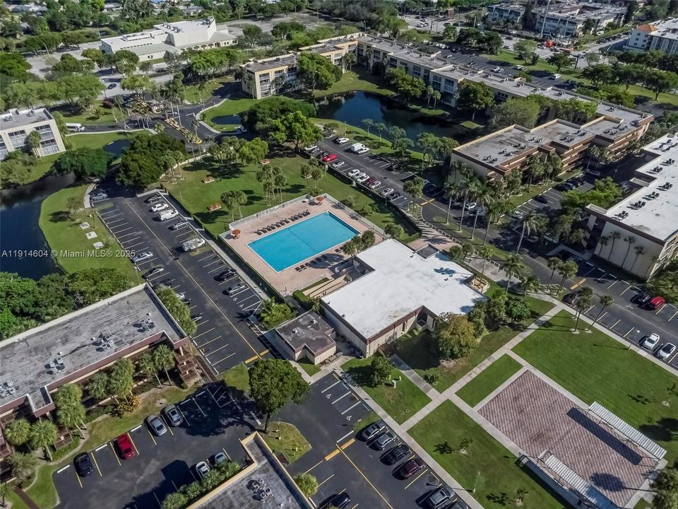 En Venta: $170,000 (2 camas, 2 baños, 1002 Pies cuadrados)