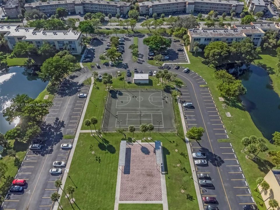 En Venta: $170,000 (2 camas, 2 baños, 1002 Pies cuadrados)