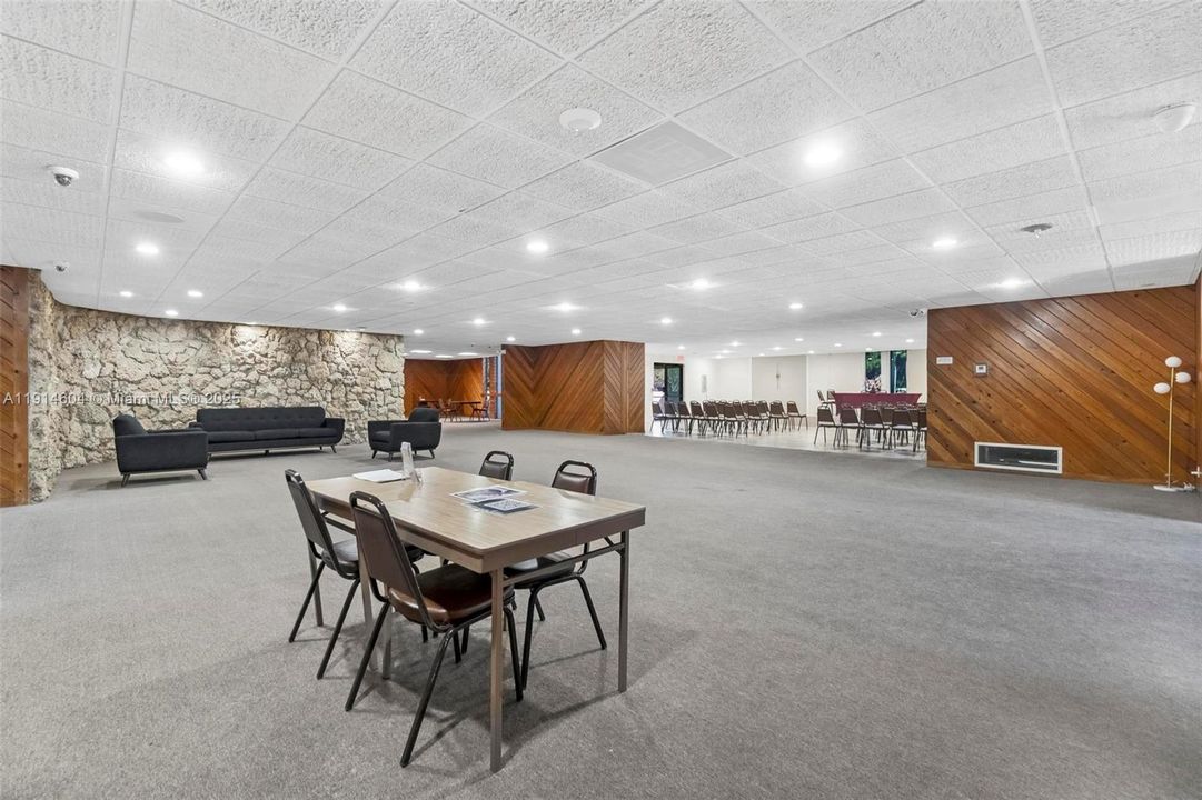 En Venta: $170,000 (2 camas, 2 baños, 1002 Pies cuadrados)