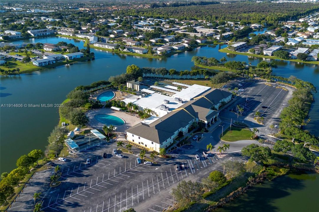 En Venta: $95,000 (2 camas, 2 baños, 888 Pies cuadrados)