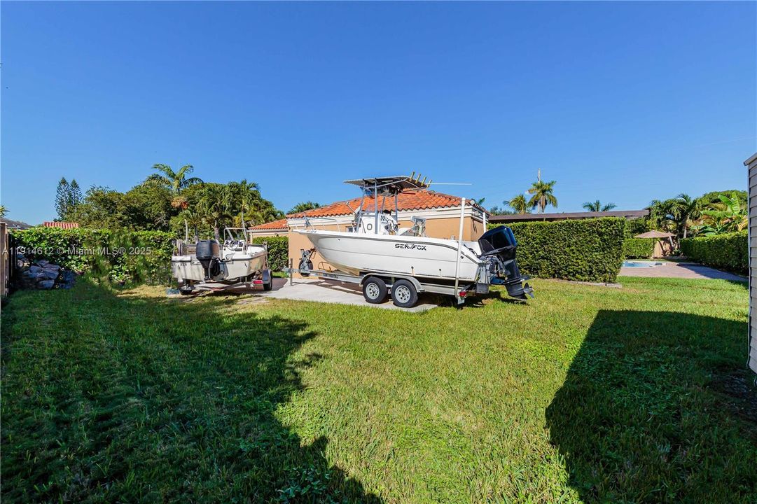 For Sale: $899,000 (4 beds, 2 baths, 2338 Square Feet)