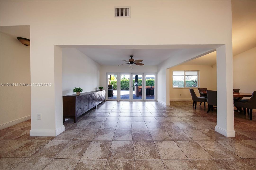 For Sale: $899,000 (4 beds, 2 baths, 2338 Square Feet)