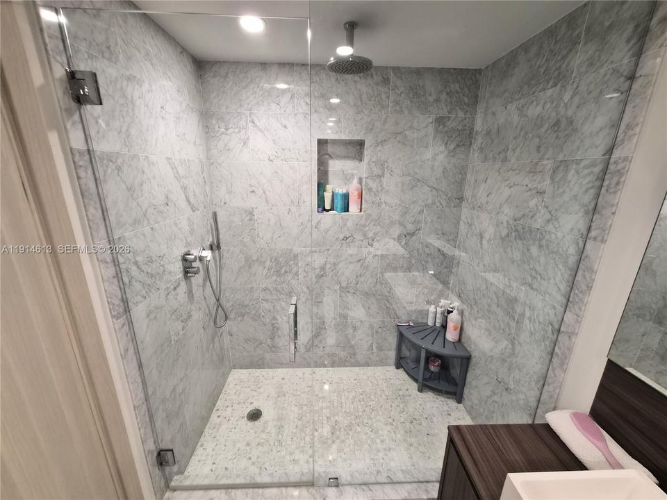 En Venta: $1,400,000 (2 camas, 2 baños, 1286 Pies cuadrados)
