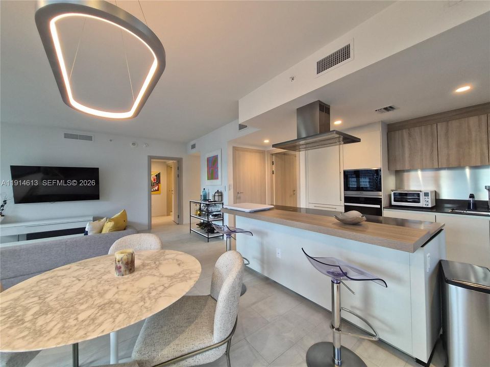 En Venta: $1,400,000 (2 camas, 2 baños, 1286 Pies cuadrados)