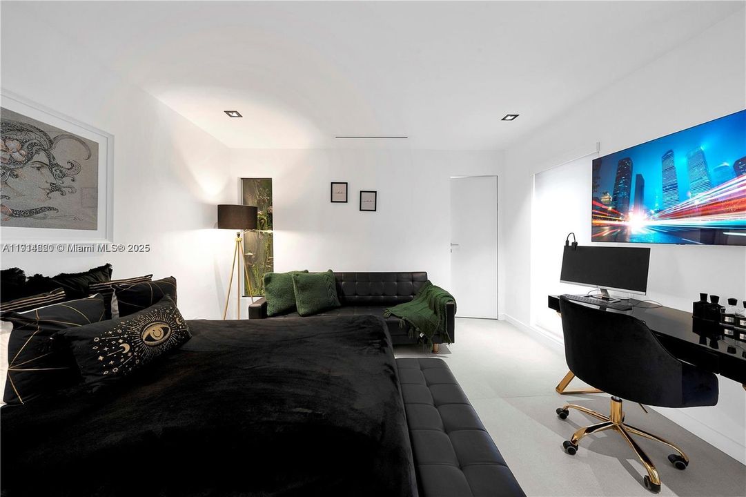 В аренду: $20,000 (3 спален, 3 ванн, 3910 Квадратных фут)