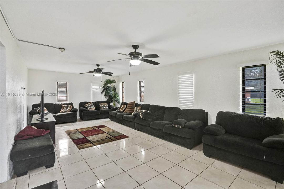 Oversized Family Room