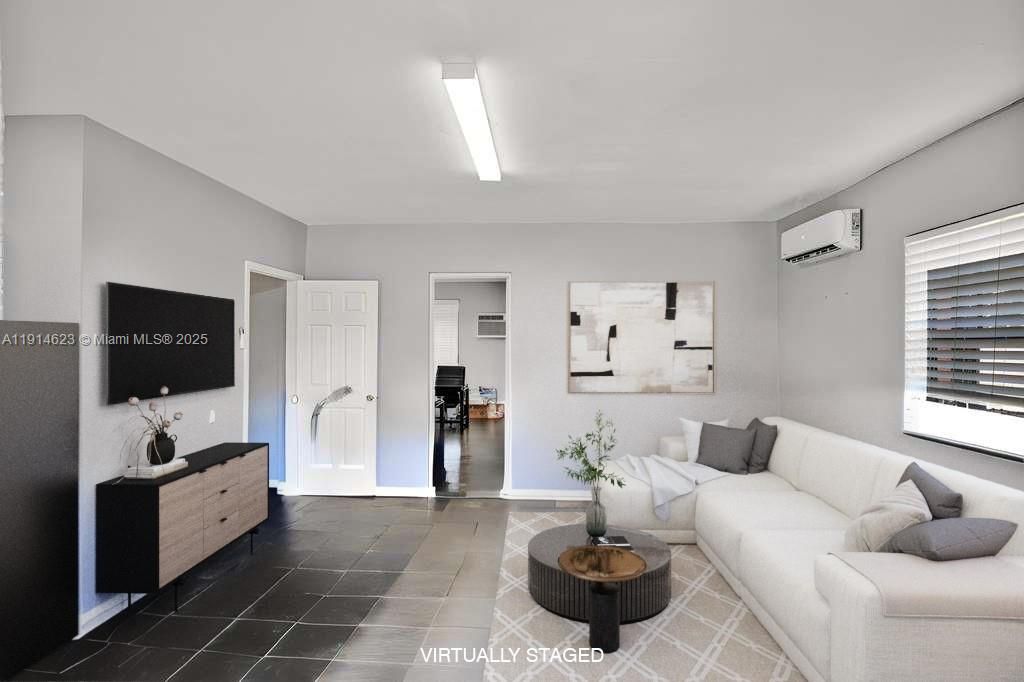 Unit 2 virtually staged