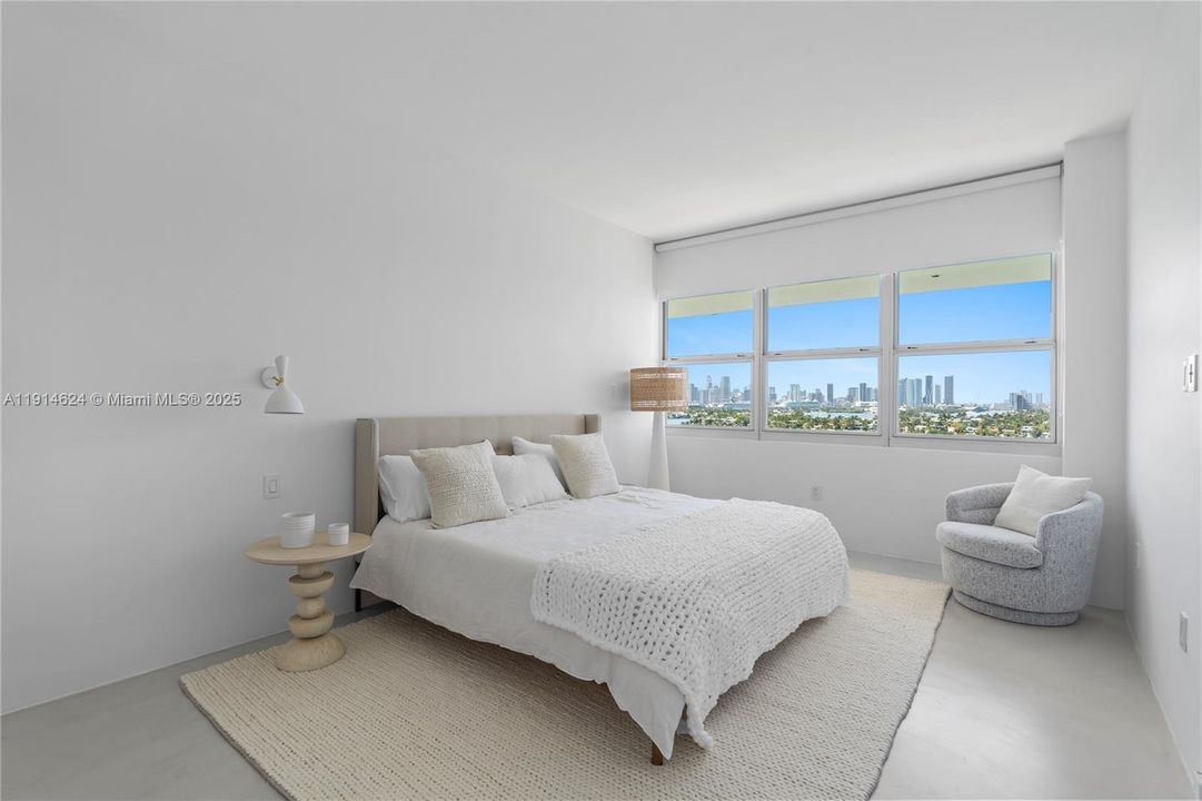 For Sale: $1,790,000 (2 beds, 2 baths, 1287 Square Feet)